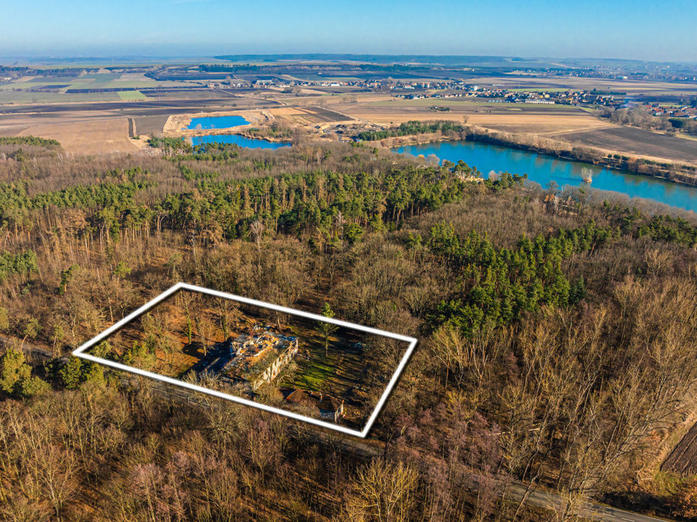 Prodej stavební parcely 6090 m², Ovčáry