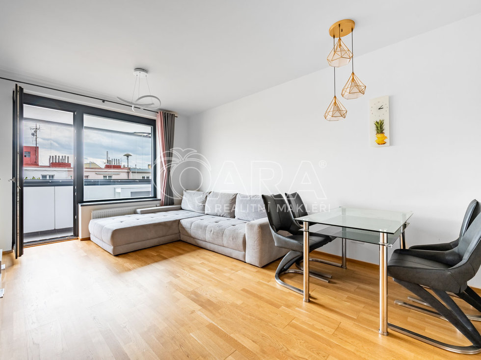 Pronájem bytu 2+kk 61 m², Praha