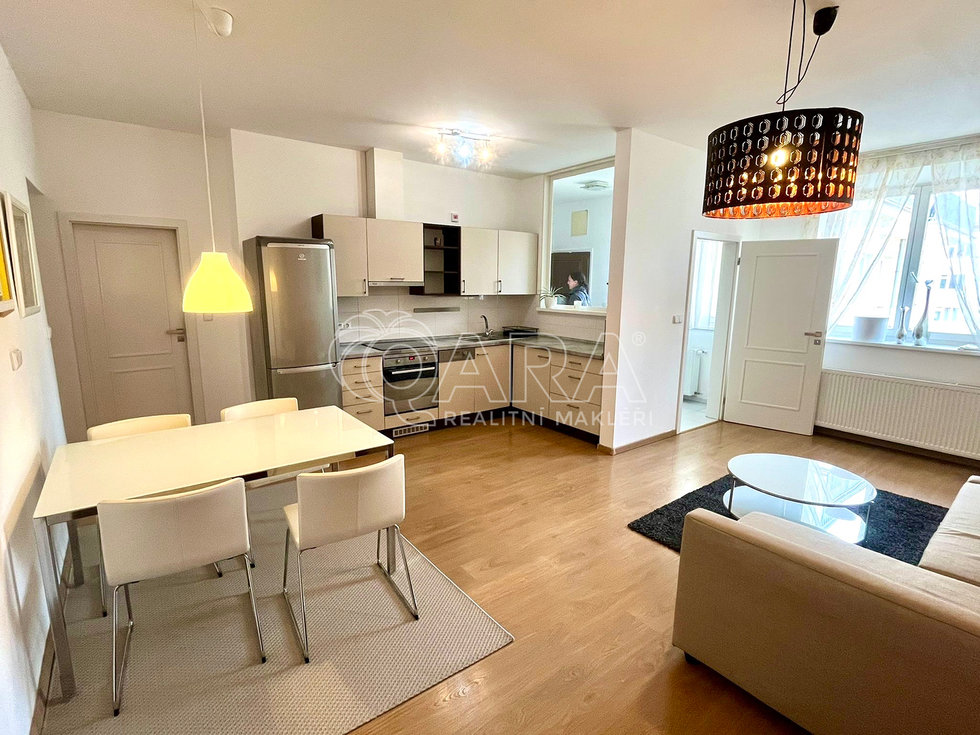Pronájem bytu 3+kk 86 m², Praha