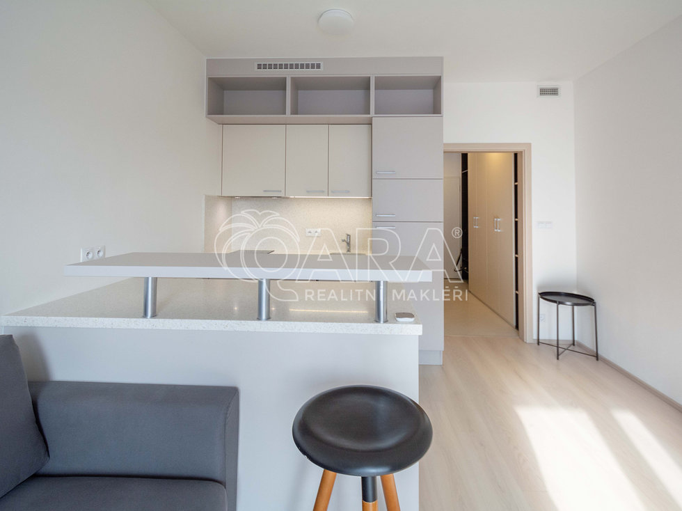 Pronájem bytu 1+kk, garsoniery 30 m², Praha