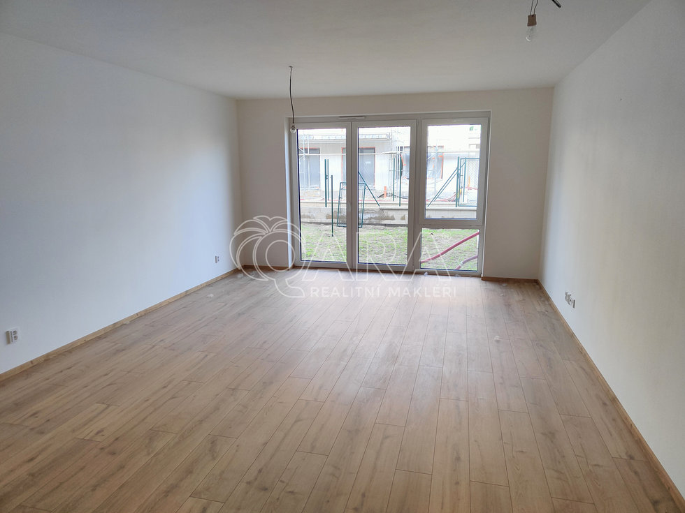 Prodej bytu 1+kk, garsoniery 44 m², Přezletice