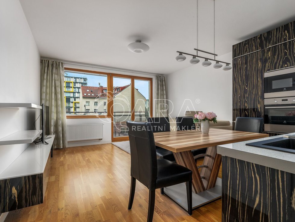 Pronájem bytu 3+kk 64 m², Praha