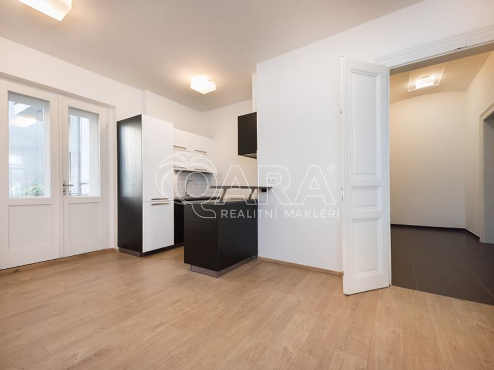 Pronájem bytu 3+kk 75 m², Praha