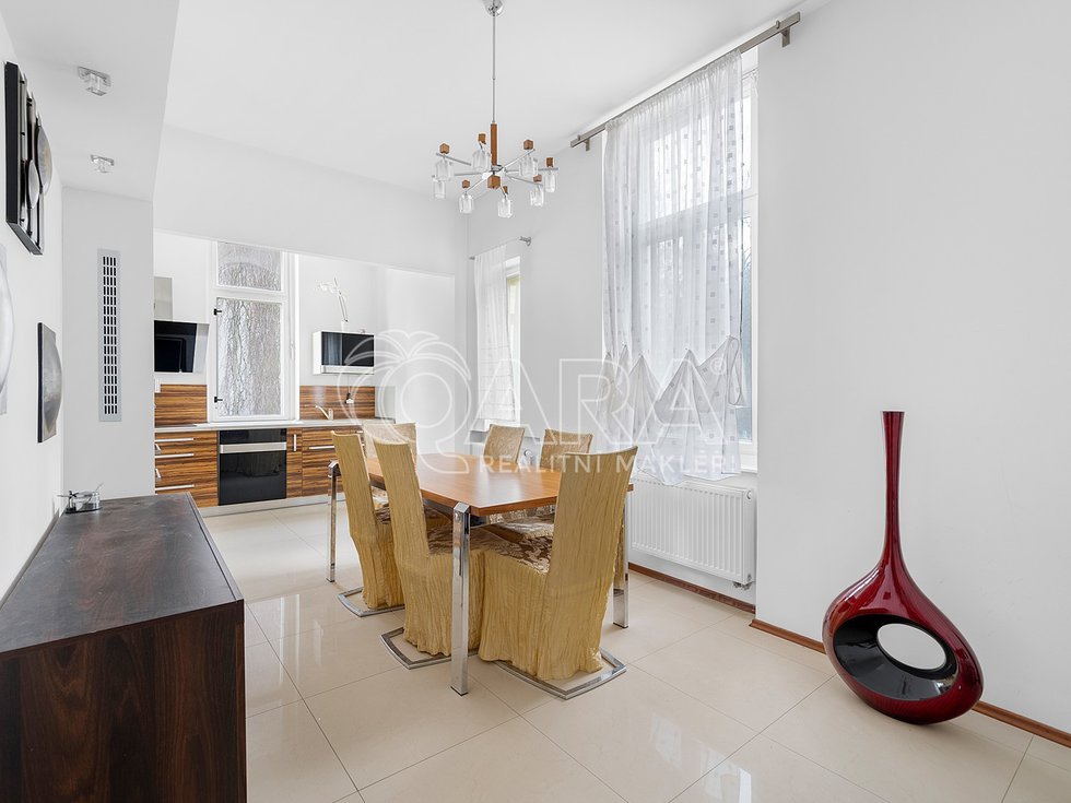 Prodej bytu 3+1 92 m², Karlovy Vary