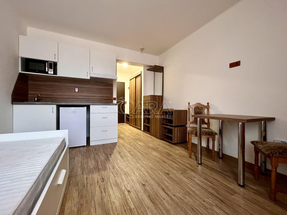 Pronájem bytu 1+kk, garsoniery 25 m², Brno