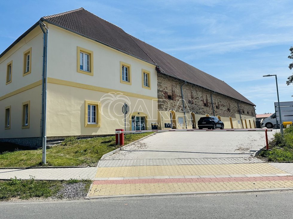Pronájem skladu 30 m², Červený Újezd