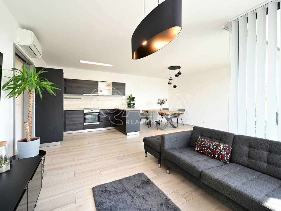 Pronájem bytu 3+kk 88 m², Praha