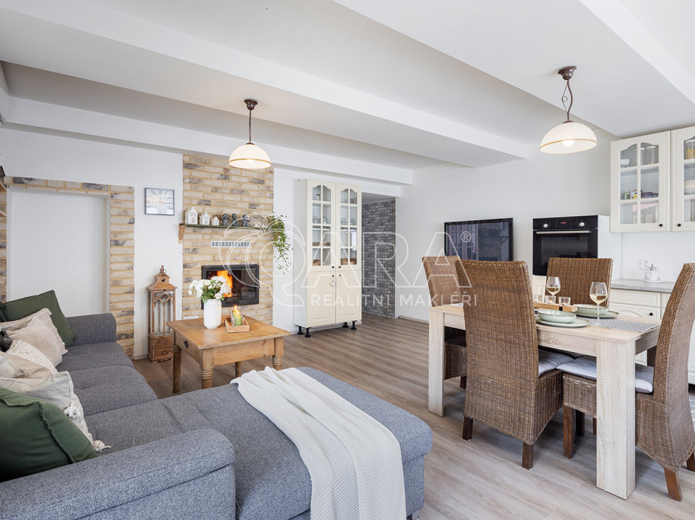 Prodej rodinného domu 194 m², Stříbrná Skalice