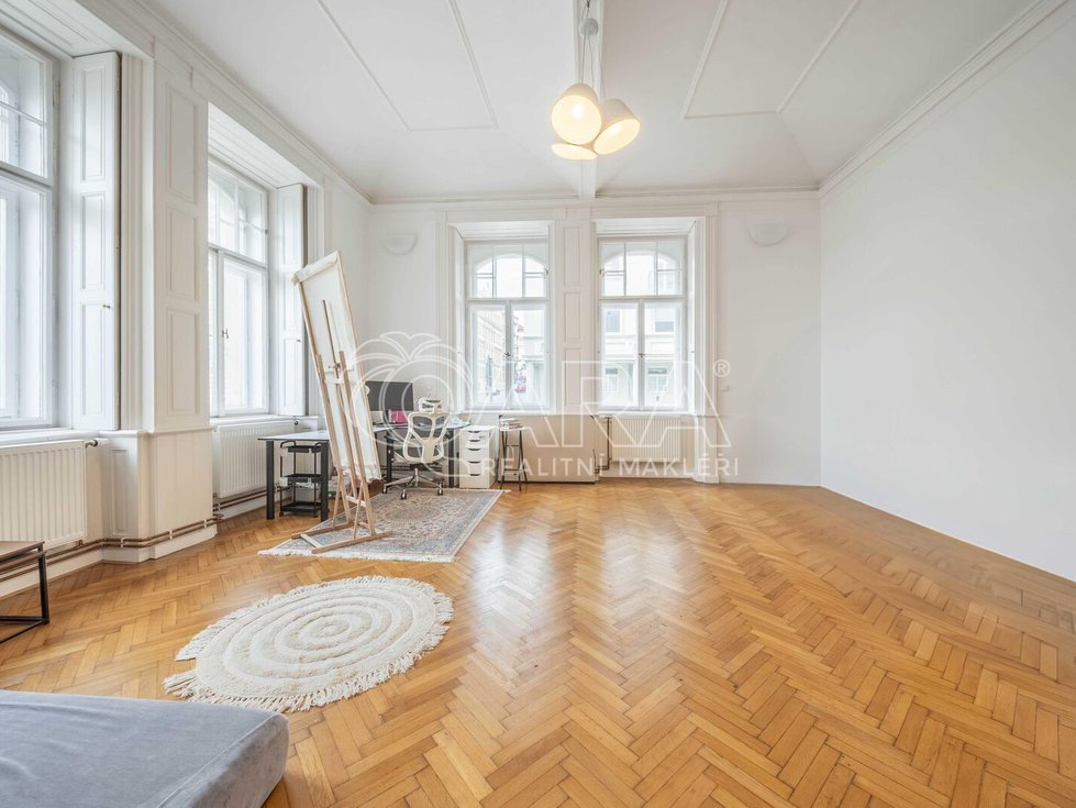 Prodej bytu 5+1 a více 172 m², Praha