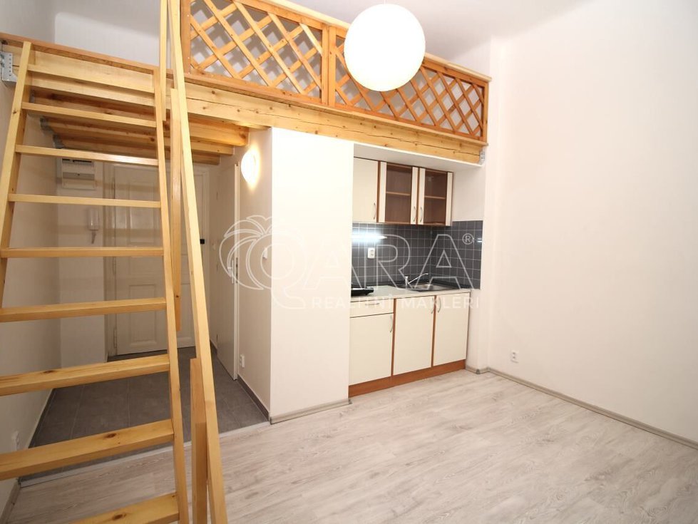 Pronájem bytu 1+kk, garsoniery 24 m², Praha