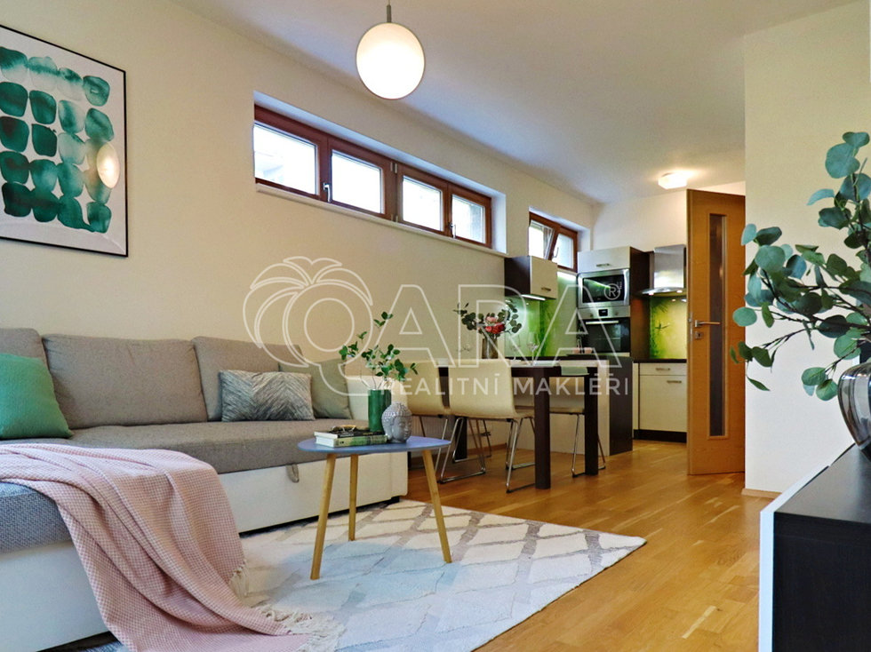 Pronájem bytu 2+kk 48 m², Praha