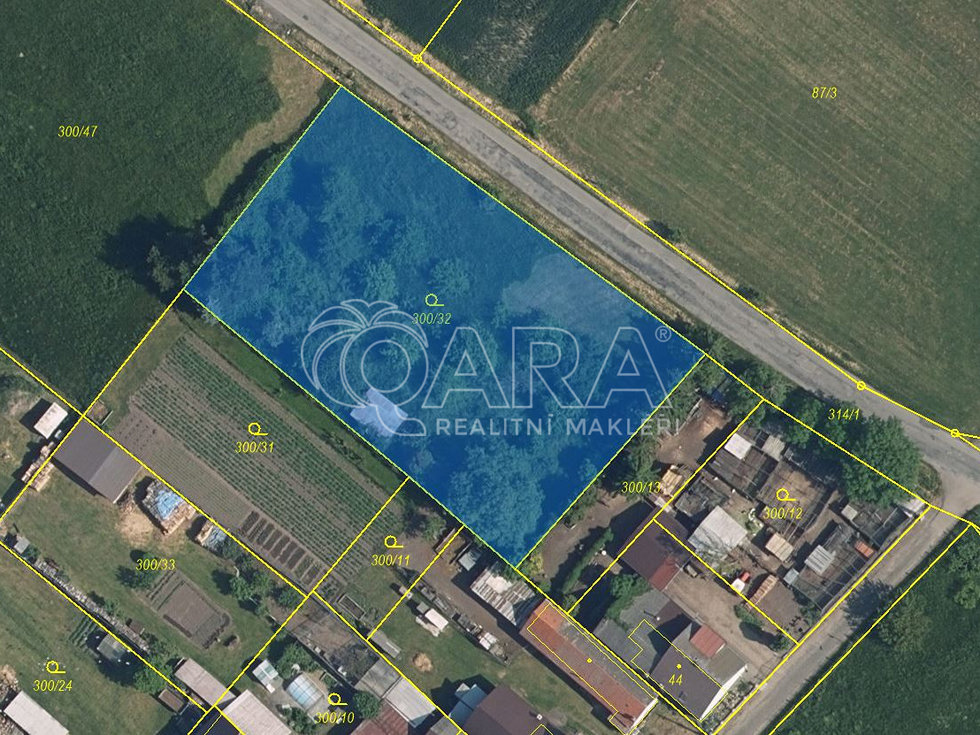 Prodej stavební parcely 2436 m², Kněžmost