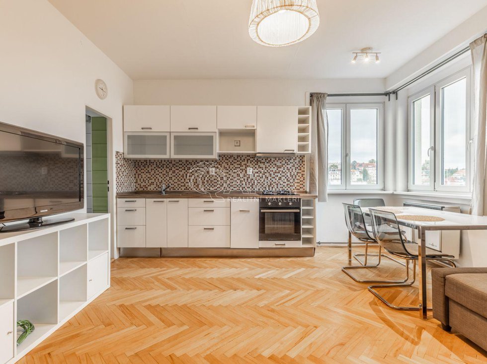 Pronájem bytu 2+kk 40 m², Praha