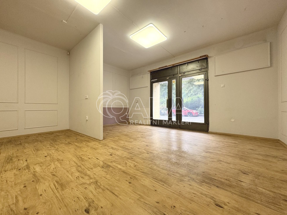 Pronájem obchodu 88 m², Praha