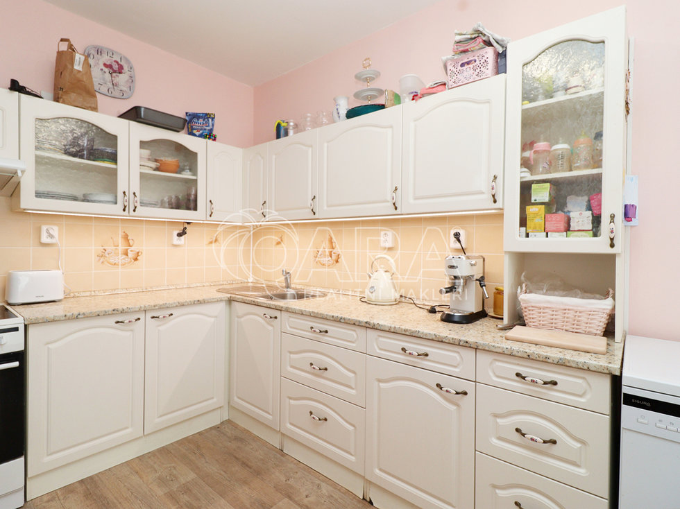 Pronájem bytu 3+kk 74 m², Praha