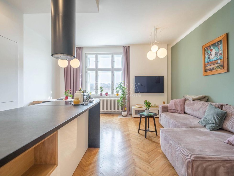 Pronájem bytu 3+kk 87 m²