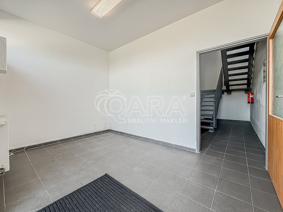 Pronájem kanceláře 150 m², Kladno
