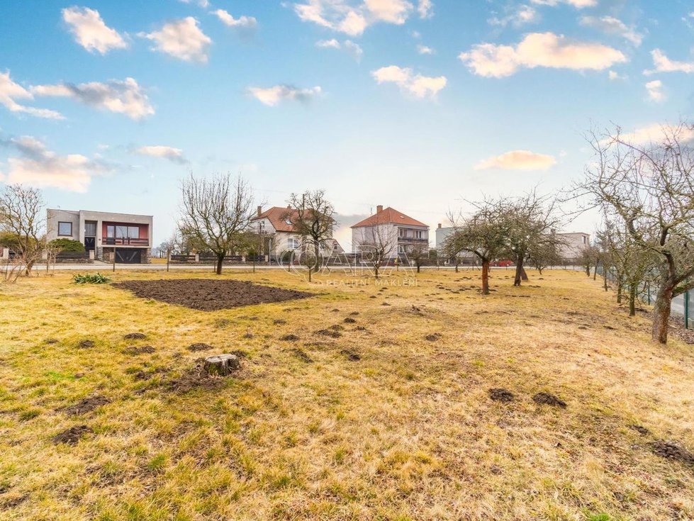 Prodej stavební parcely 878 m², Nýrov