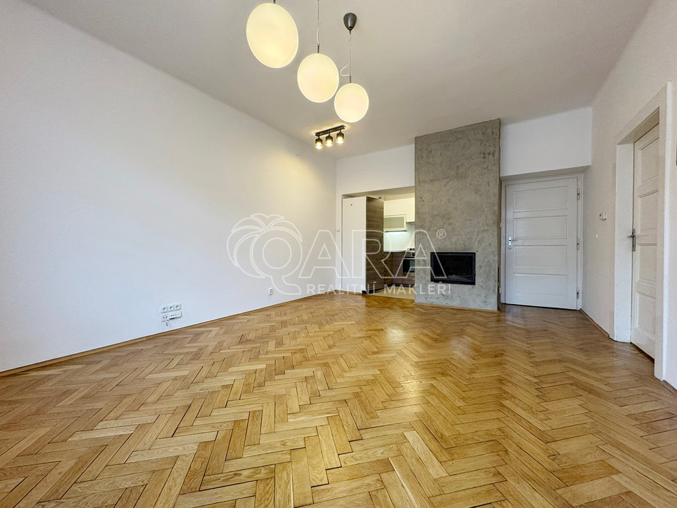 Pronájem bytu 3+kk 76 m², Praha