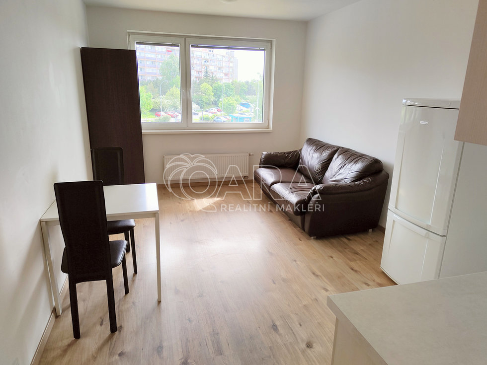 Pronájem bytu 1+kk, garsoniery 28 m², Praha