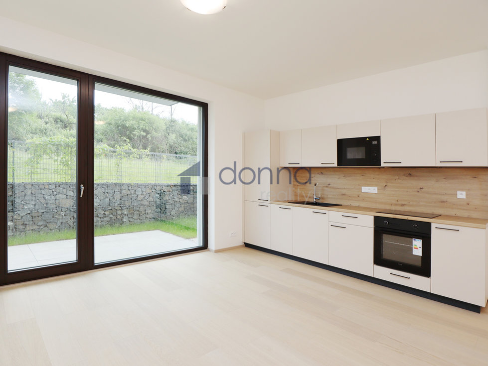 Pronájem bytu 1+kk, garsoniery 40 m², Praha