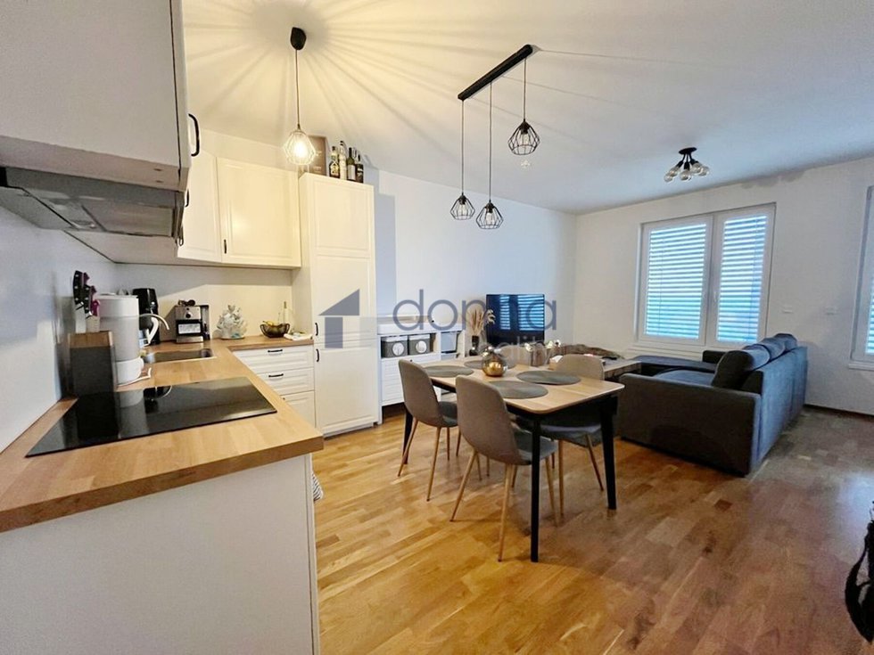 Pronájem bytu 2+kk 58 m², Praha