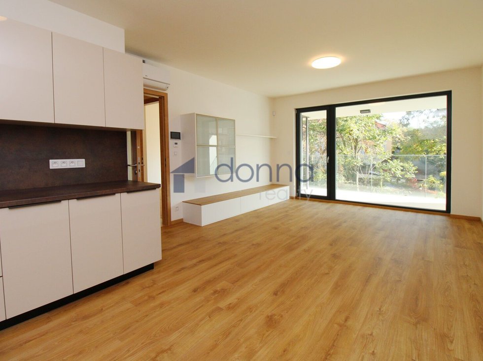 Pronájem bytu 2+kk 58 m², Praha