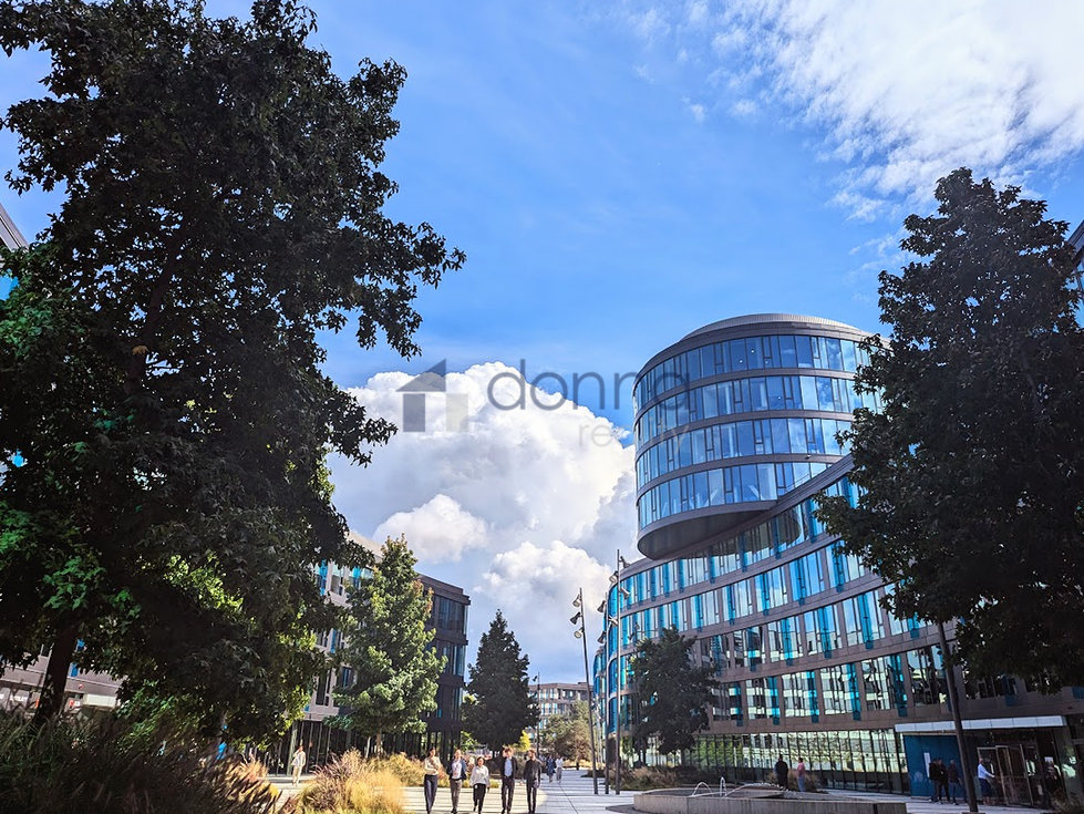 Pronájem kanceláře 337 m², Praha