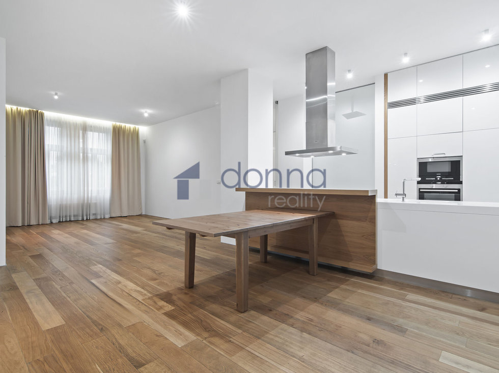 Pronájem bytu 3+kk 114 m², Praha