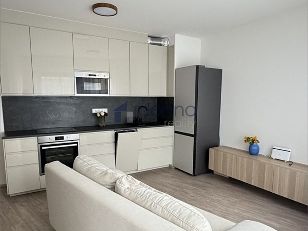 Pronájem bytu 2+kk 44 m², Praha