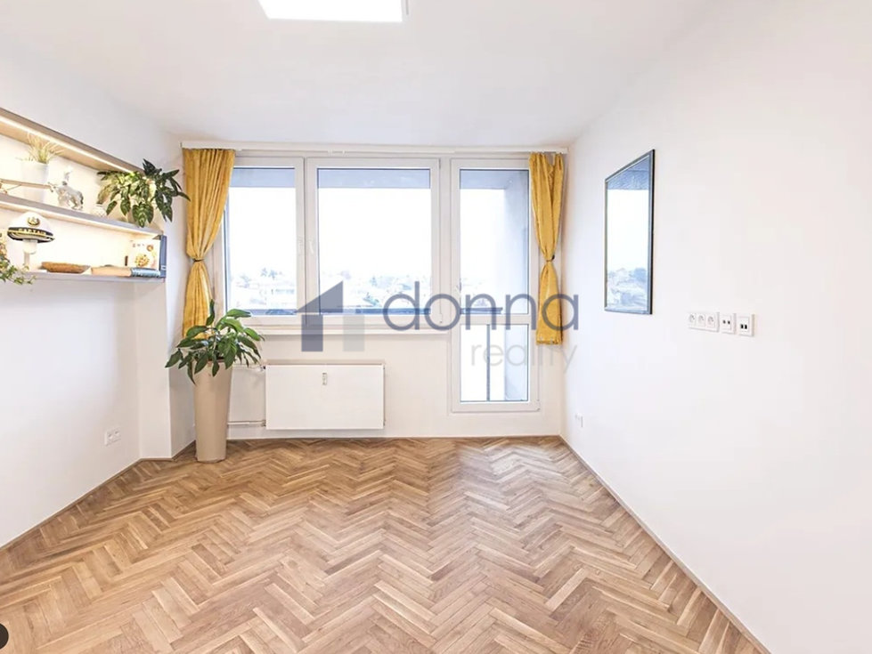 Pronájem bytu 2+1 72 m², Praha