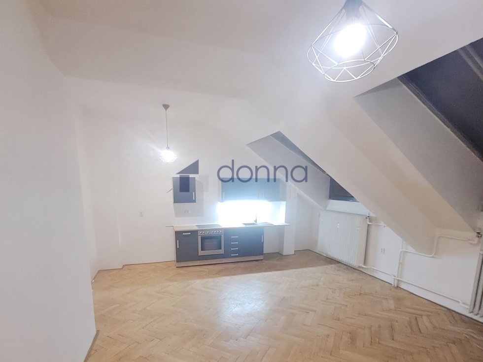 Pronájem bytu 1+kk, garsoniery 46 m², Praha