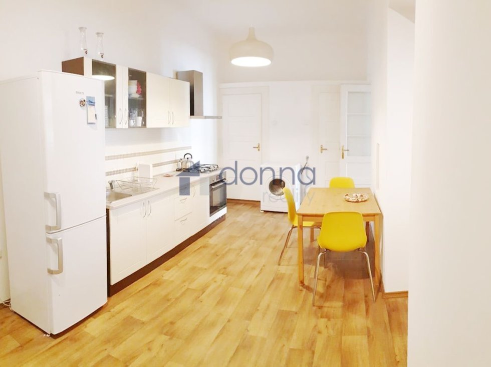 Pronájem bytu 2+1 72 m², Praha