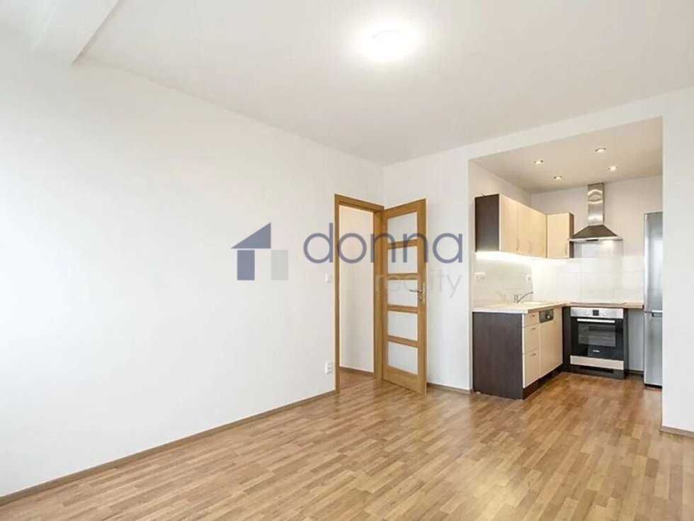 Pronájem bytu 2+kk 42 m², Praha