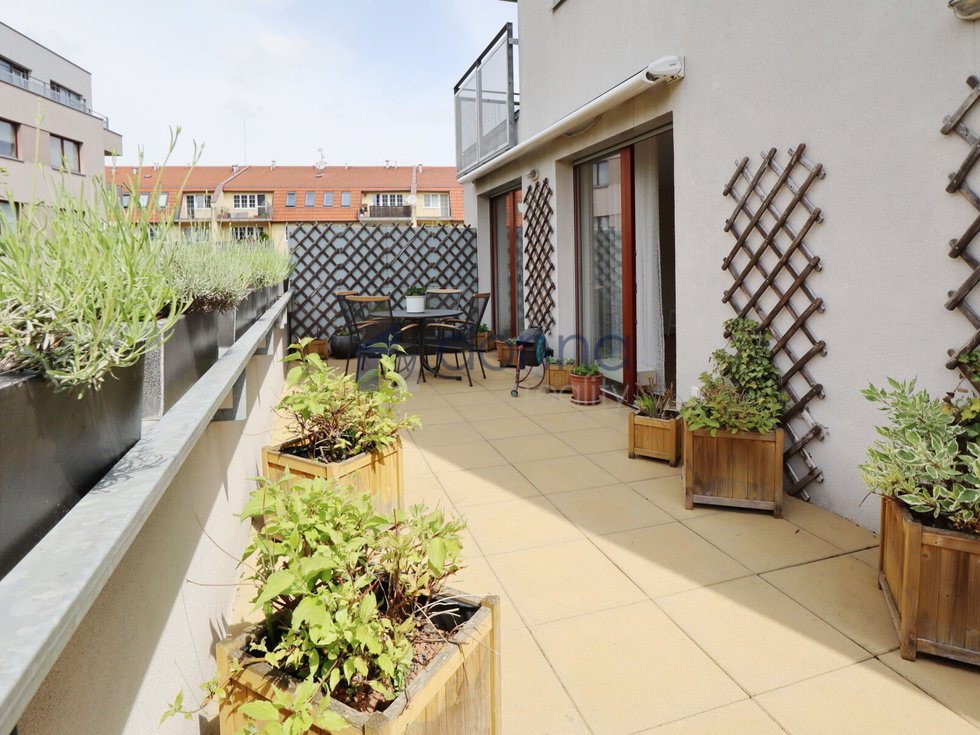 Pronájem bytu 2+kk 68 m², Praha