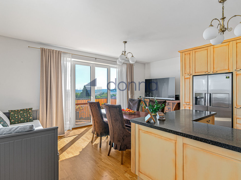 Pronájem bytu 3+kk 83 m², Praha