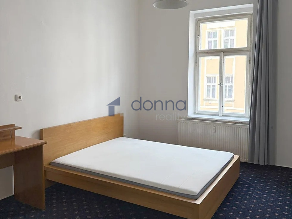 Pronájem bytu 1+1 33 m², Praha