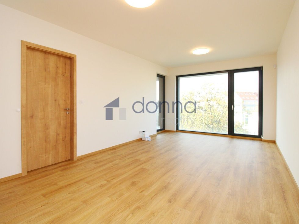 Pronájem bytu 2+kk 57 m², Praha