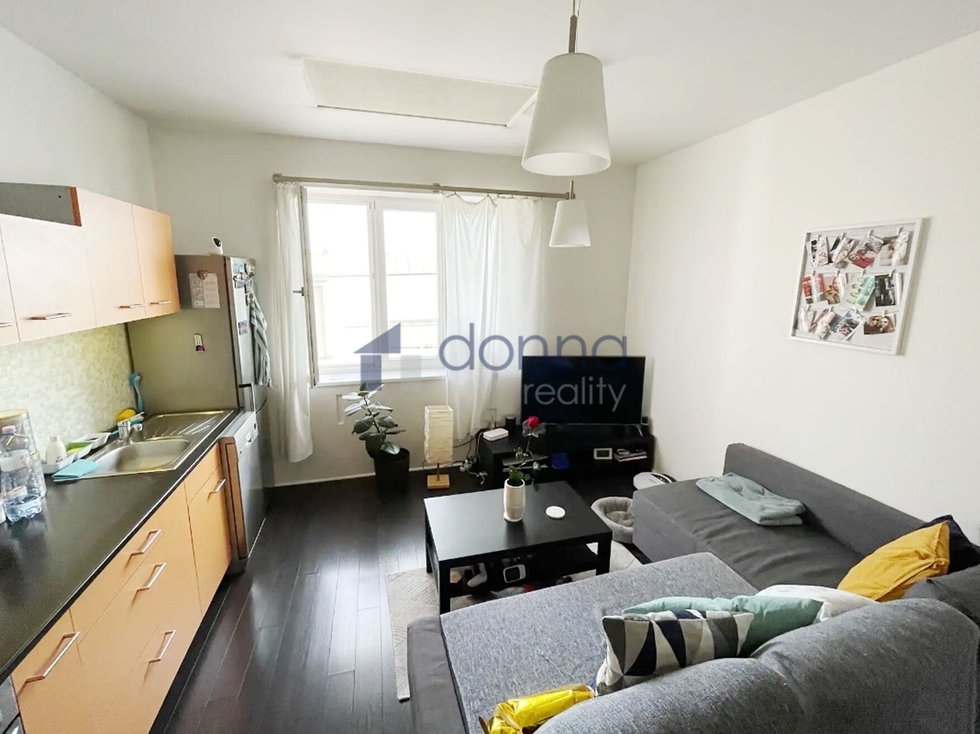 Pronájem bytu 2+kk 56 m², Praha