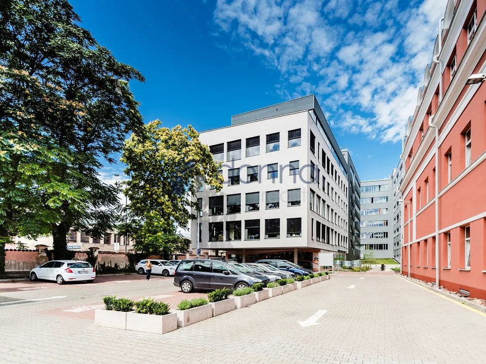 Pronájem obchodu 1637 m², Praha