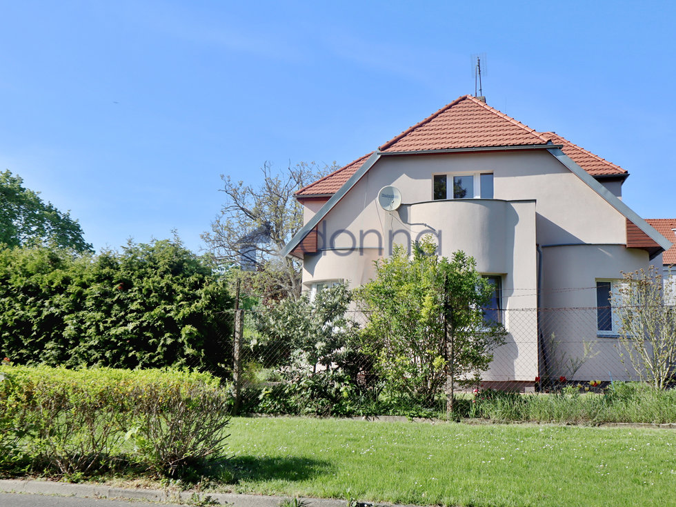 Prodej rodinného domu 215 m², Praha