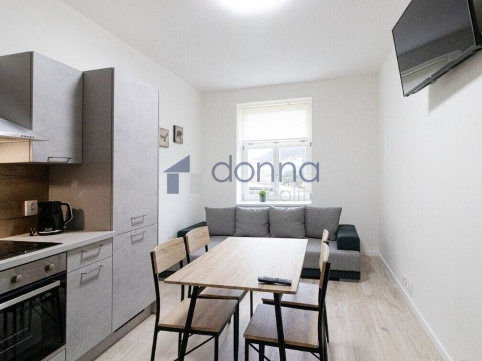 Pronájem bytu 2+kk 39 m², Praha