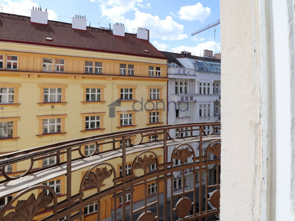 Pronájem bytu 2+1 79 m², Praha