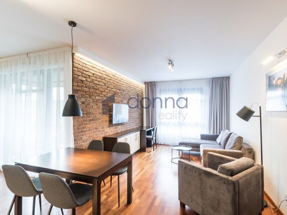 Pronájem bytu 2+kk 61 m², Praha