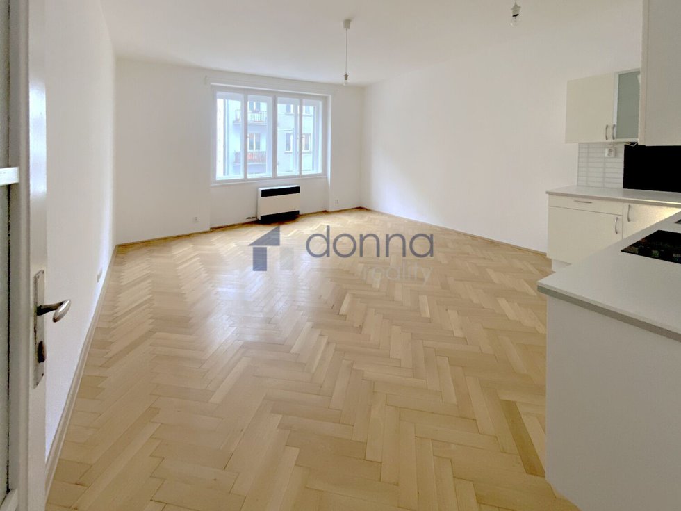 Pronájem bytu 2+kk 63 m², Praha