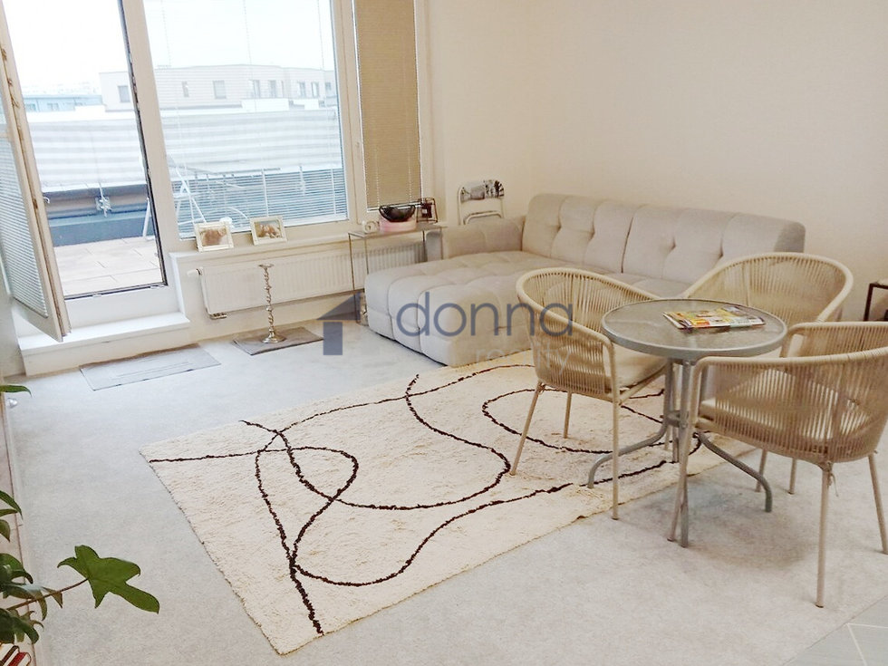 Pronájem bytu 2+kk 56 m², Praha