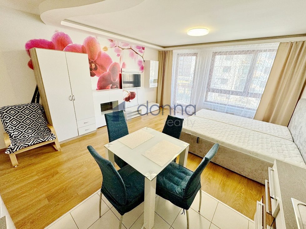 Pronájem bytu 1+kk, garsoniery 40 m², Praha