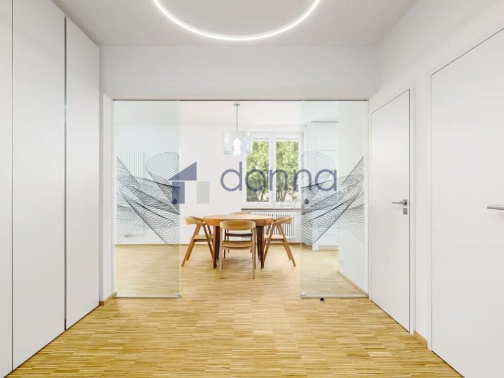 Pronájem bytu 2+kk 63 m², Praha