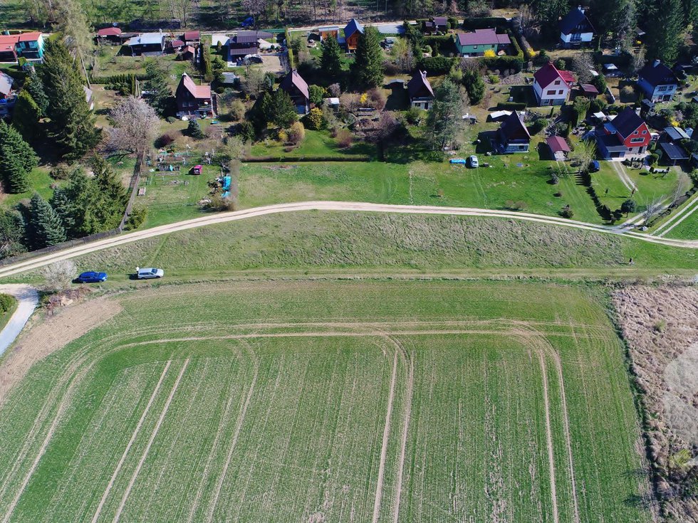 Prodej stavební parcely 2436 m², Pucov