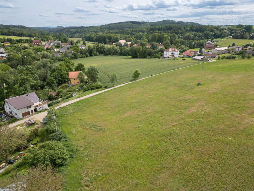 Prodej stavební parcely 909 m², Radíč